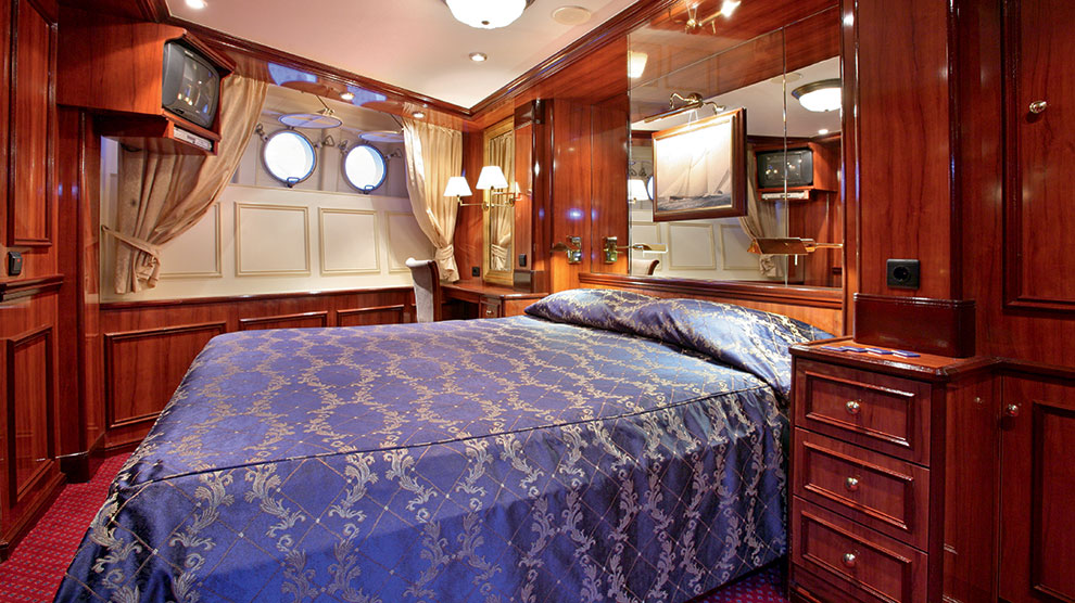 royal clipper cabins