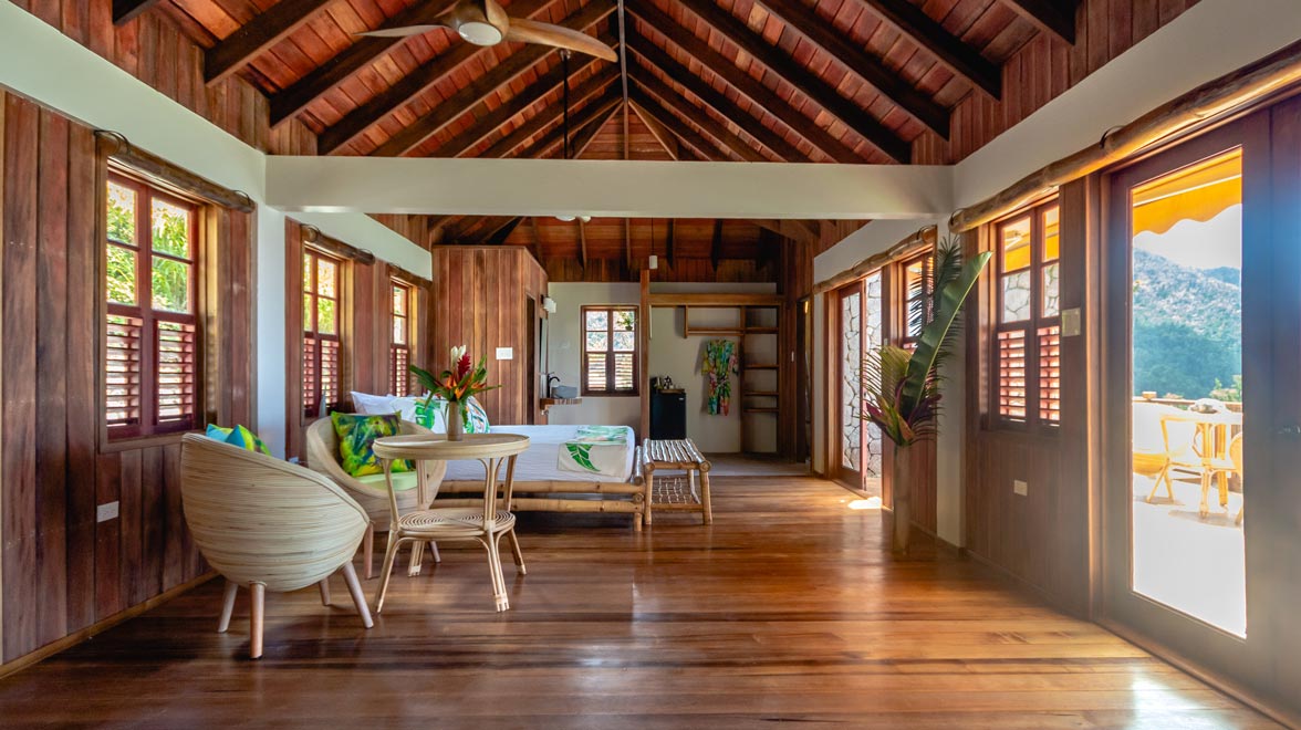 Jungle Bay Resort & Spa