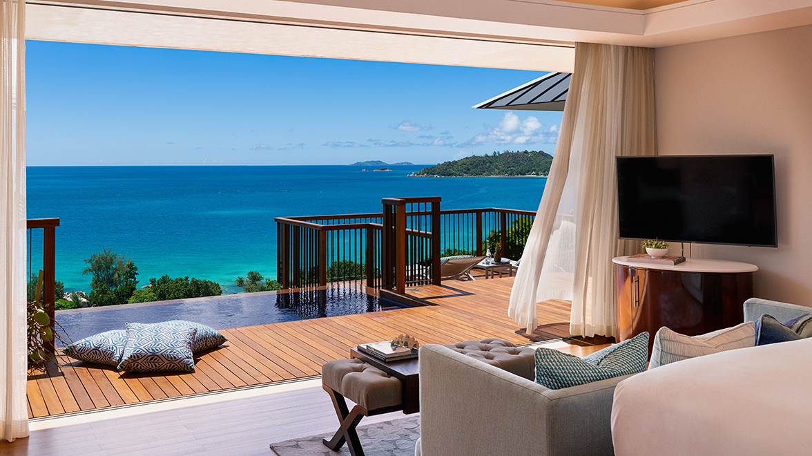 Raffles Praslin